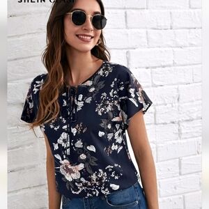 Women Tie Neck Botanical Floral Short Sleeve Black Top Sz Medium Business